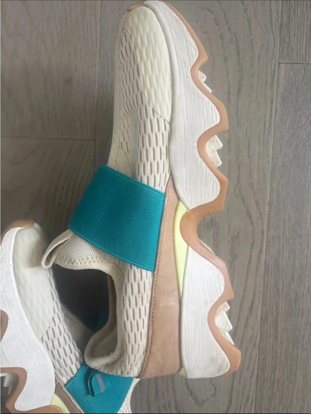 Sorel Cream and Teal Slip-On Sneakers with Gum Sole